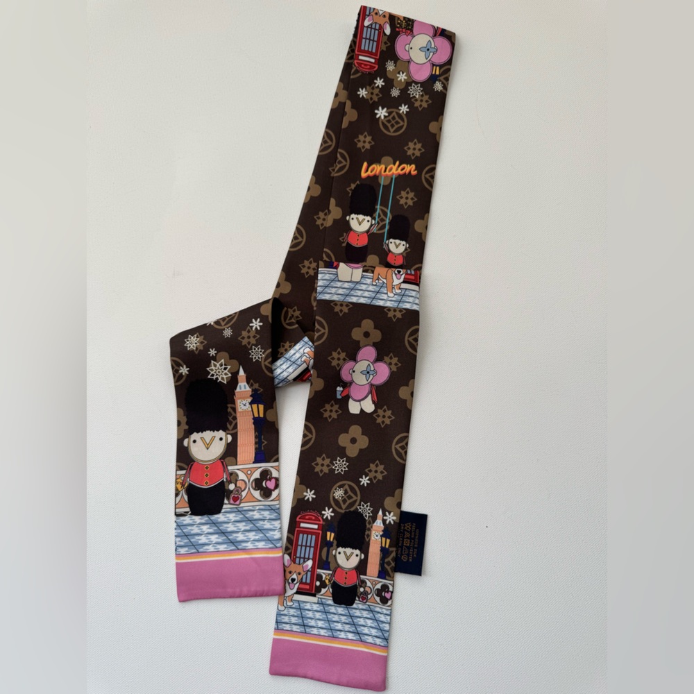 Brand New LUXE handbag accessory Twilly scarf $150